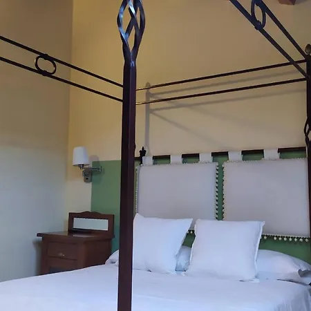 Rural Cayetana 4*