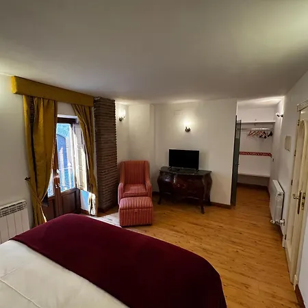 Rural Cayetana Szálloda 4*