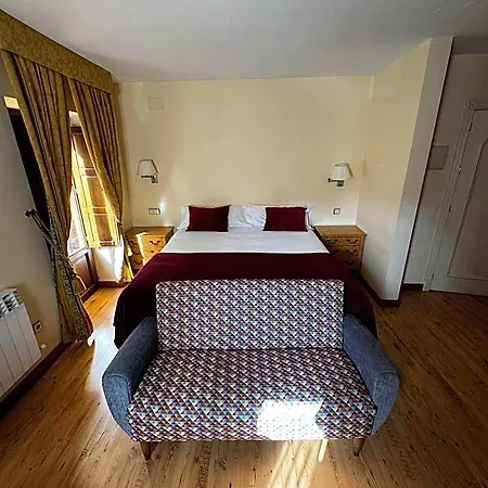 Rural Cayetana Hotel 4*