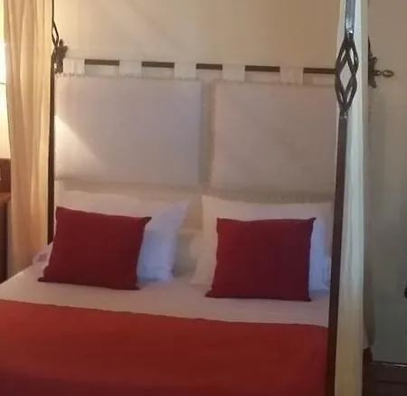 Rural Cayetana Otel 4*