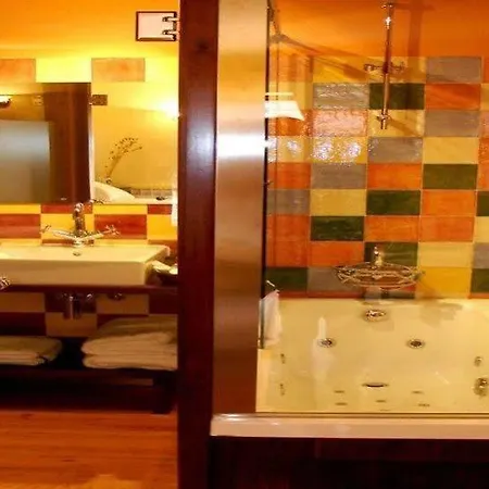 Rural Cayetana Otel 4*